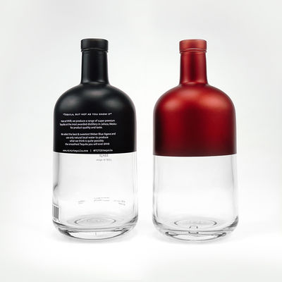 OEM/ODM Acceptable demi-clar et noir mat 750 ml Bouteille de liqueur de gin avec bouchon de liège