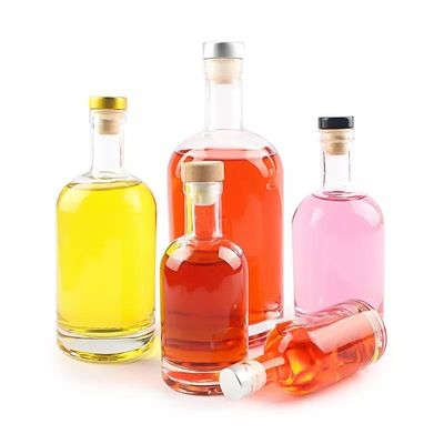 Matériau du corps Verre 375ml 500ml 700ml 750ml 1l Bouteille de vodka nordique avec logo personnalisé