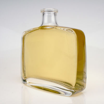 High Flint Square Clear 500 ml Bouteille en verre Vodka Gin Rum Tequila pour le fabricant d'appareils électroniques et de produits de conception