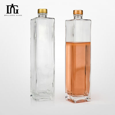Bouteille de verre de vodka transparente de 750 ml en forme carrée avec le logo du client acceptable