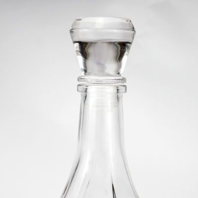Bouteille de verre mat pour le vin Rhum Gin Vodka Tequila Le dernier design de vin