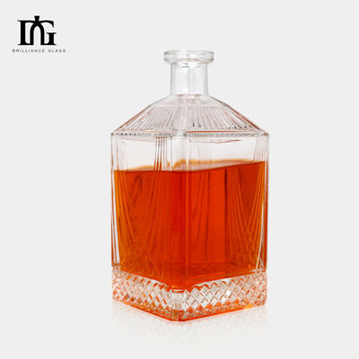 Bouteille de verre à liqueur de conception personnalisée avec liège et bouchon à vis
