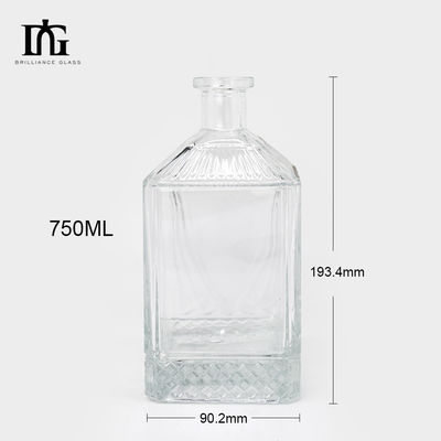 Bouteille de verre à liqueur de conception personnalisée avec liège et bouchon à vis