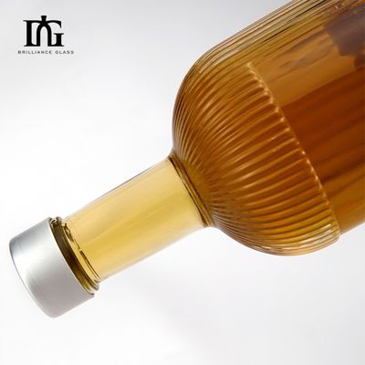 Matériau du collier en verre 750 ml Bouteille d'alcool avec impression de logo personnalisé et design élégant