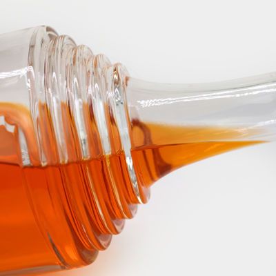 Bouteille en verre de conception unique de 200 ml pour le rhum, le whisky, la vodka et le liège.