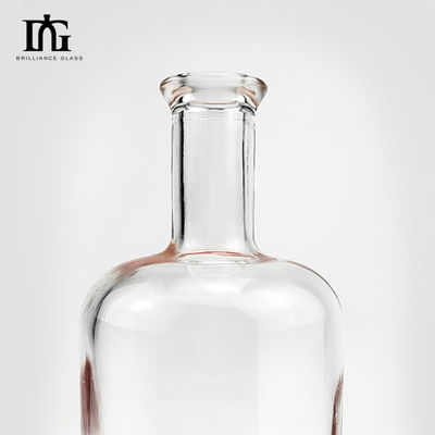 Whisky 750 ml Bouteille en verre de flint clair avec un design classique rond et un collier en verre