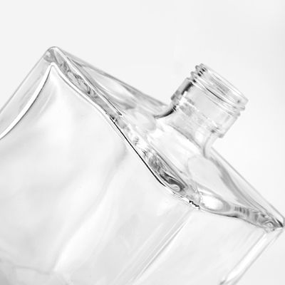 OEM/ODM Acceptable Bouteille en verre personnalisée de 750 ml carré pour whisky vodka brandy gin de rhum