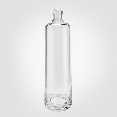 Disponible gratuitement 750 ml 700 ml Bouteille en verre écologique populaire pour les spiritueux de gin au rhum