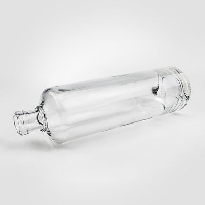 Disponible gratuitement 750 ml 700 ml Bouteille en verre écologique populaire pour les spiritueux de gin au rhum
