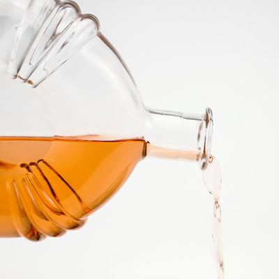 500 ml 700 ml bouteille en verre clair avec bouchon de bouchon pour le brandy acceptable OEM / ODM Unique