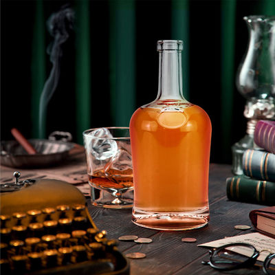 Bouteille de gin en verre de 700 ml avec bouchon à vis de liège Whisky clair Rum spiritueux Bouteille de vodka