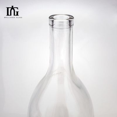 Bouteille en verre ronde de 250 ml/500 ml/700 ml/750 ml de capacité avec type d'étanchéité CORK