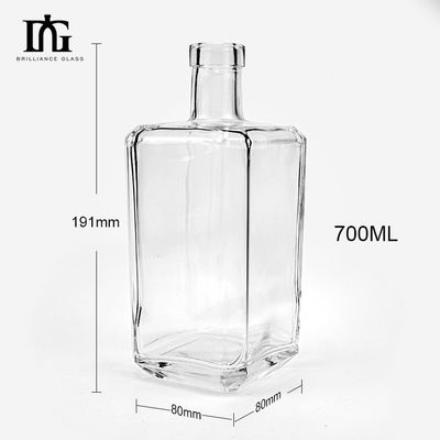 Matériau du corps Verre 500 ml 750 ml Bouteille de vin vide de forme carrée pour le whisky Vodka Rum