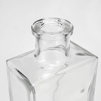 Capacité 500 ml Bouteille de liqueur en verre clair et vide pour whisky, rhum, spiritueux, vodka et gin