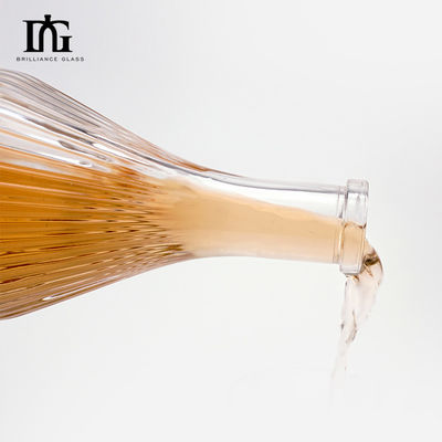 Bouteille en verre de 450 ml/700 ml/750 ml gravée pour la présentation commerciale des liqueurs en clair