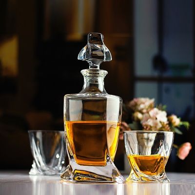 Bouteilles de verre vides de conception unique pour alcool 500 ml 700 ml 750 ml boissons industrielles