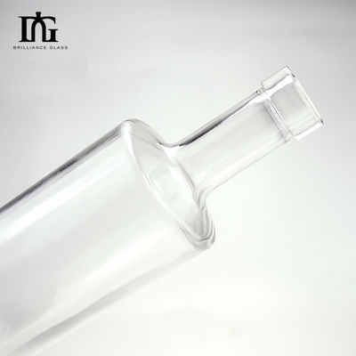Boissons industrielles 750 ml Gin clair Vodka glace Bouteille en verre de vin avec type d'étanchéité CORK