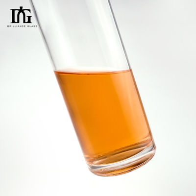 Boissons industrielles 750 ml Gin clair Vodka glace Bouteille en verre de vin avec type d'étanchéité CORK