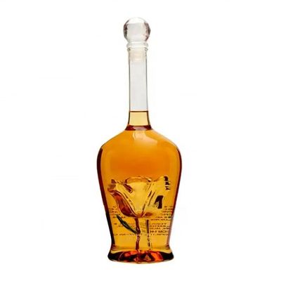 750 ml bouteilles de vin de verre soufflé faites à la main avec une forme unique de fleur de rose décorée