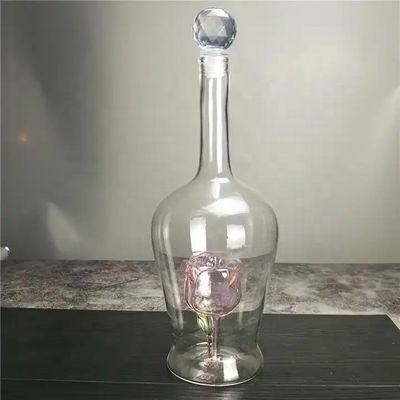 750 ml bouteilles de vin de verre soufflé faites à la main avec une forme unique de fleur de rose décorée
