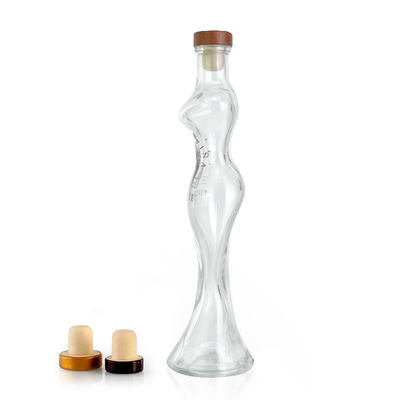 Bouteille en forme de femme transparente pour les liqueurs et boissons Bouteille en verre gravée 700 ml