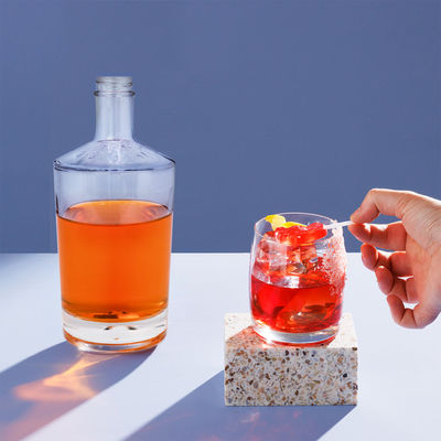 Bouteilles en verre de type CORK de 1000 ml/500 ml/700 ml/750 ml pour emballage de boissons alcoolisées et de vin