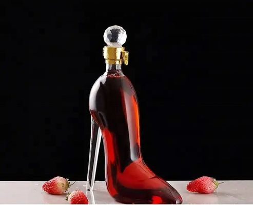 Forme unique 500 ml 750 ml Chaussure à talons hauts Liquore Whiskey Vin rouge Vodka Bouteille en verre