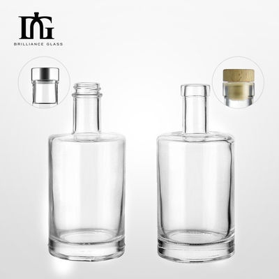 Bouteille en verre de luxe personnalisée pour les spiritueux Vodka Whisky Rum et Gin Type de liège