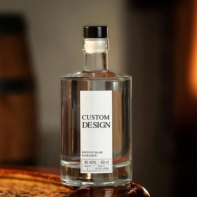 Bouteille en verre de luxe personnalisée pour les spiritueux Vodka Whisky Rum et Gin Type de liège