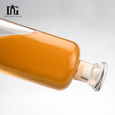 Bouteilles en verre de vodka de 500 ml/700 ml/750 ml rondes, colonneuses, minces et hautes, à bouchon à vis de liège