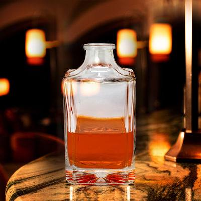 Personnaliser les bouteilles de whisky vides 50 ml 375 ml Bouteille en verre pour les liqueurs Capacité 700 ml