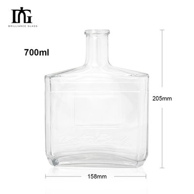 Bouteille de gin whisky spiritueux vodka brandy personnalisée avec fermeture au liège et 750 ml de capacité
