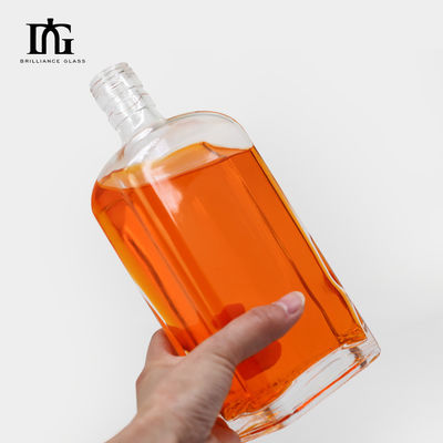Bouteille en verre à bouchon et vis