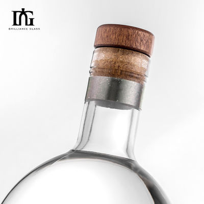 Logo personnalisé Bouteille en verre de 500 ml/700 ml pour jus de cognac Vin ou liqueur Conception unique
