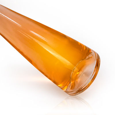 Bouteille en verre transparent avec fond rose de capacité 500 ml/750 ml