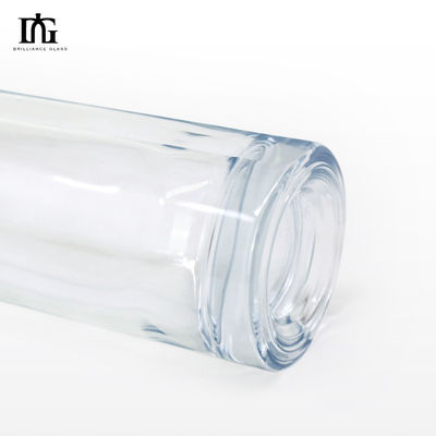 Bouteille en verre de jus de cognac de vin de liqueur de spiritueux avec une forme personnalisée et une capacité de 700 ml