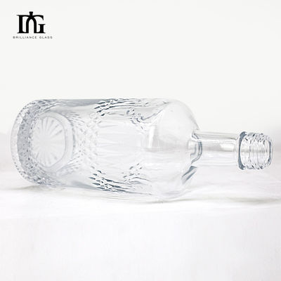 Bouteille de verre vide classique carrée claire pour les liqueurs et boissons de fin de vie
