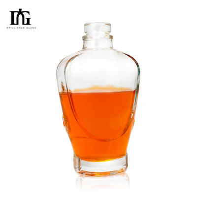 Autres boissons Bouteille de verre de vodka vide de 50 cl avec couvercle en liège et surface mate