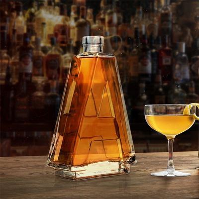 Surface de gravure Manipulation 50 cl Visque vide clair Vodka Bouteille en verre avec liège