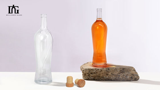 750 ml Bouteille de vin en verre pour les spiritueux Collier de whisky Matériau de verre de type capuchon vis à liège les deux