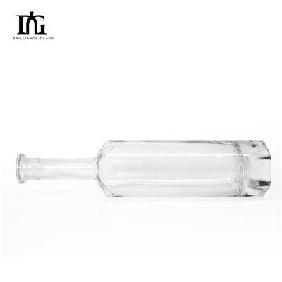 Whisky Vodka Gin Rum 700 ml Bouteille en verre transparent ronde avec bouchon à liège et vis personnalisé
