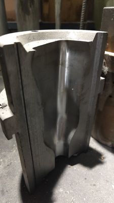 Modèle de bouteille en verre accepté pour la fabrication de prototypes sur mesure