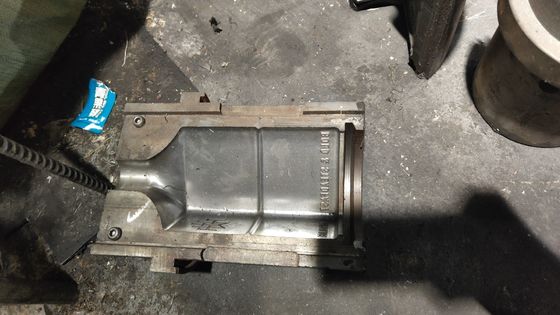 Modèle de bouteille en verre accepté pour la fabrication de prototypes sur mesure