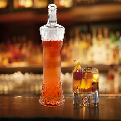 Décanteur de whisky en verre de 700 ml avec bouchon à vis de liège et col créatif