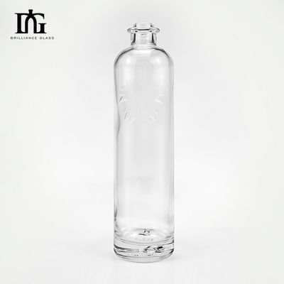 OEM/ODM Acceptable 750 ml Vodka Liquor Bouteille en verre avec couvercle métallique et bouchon à vis de liège