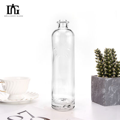 OEM/ODM Acceptable 750 ml Vodka Liquor Bouteille en verre avec couvercle métallique et bouchon à vis de liège