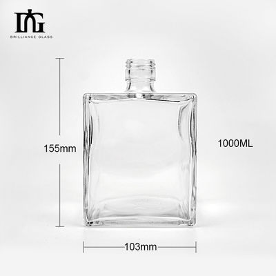 Bouteille de verre carré transparente 500 ml 700 ml pour fin de whisky Gin Rum Logo acceptable