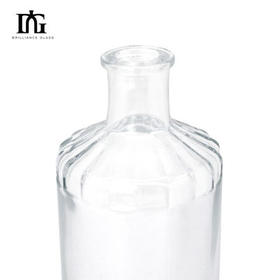 Type d'étanchéité Bouteille de vin en verre carré de liège de 750 ml pour bouteilles d'alcool de conception personnalisée