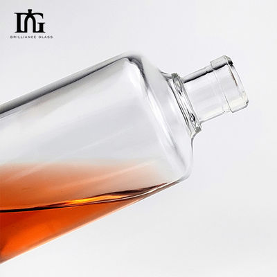 Bouteille en verre personnalisée 500 ml 750 ml pour le whisky Gin Rum Brandy Tequila Eau minérale