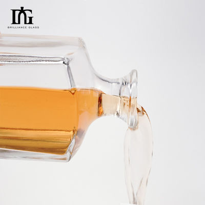 Bouteille en verre de 750 ml en forme de moule personnalisée Super Flint Whiskey Gin Vodka Bouteille de liqueur